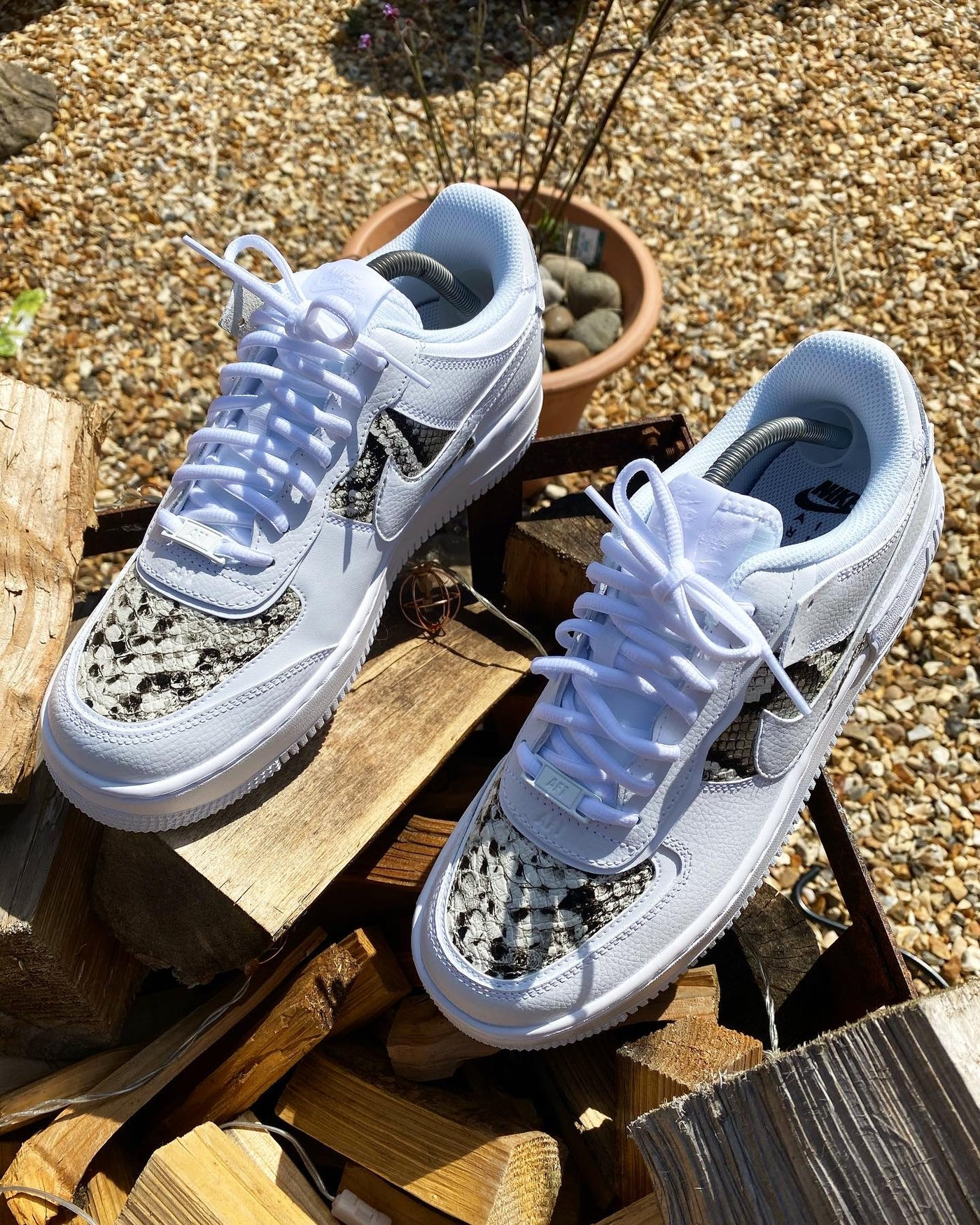 holographic af1