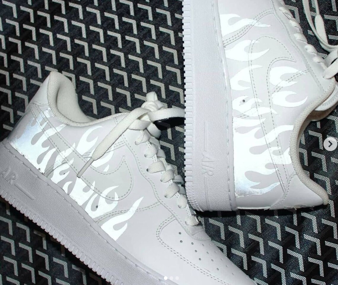 lightning reflective af1