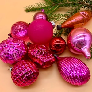 Set of 10 Pink Christmas Ornaments – Handmade Glass Baubles 8 cm – Holiday Tree Decorations – Shiny Pink Balls – Xmas Decor Gift Idea
