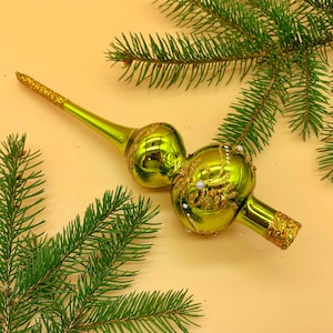 Green Glass Tree Topper – Handmade Christmas Finial Ornament – Small Holiday Decoration in Emerald with Gold Glitter Accents