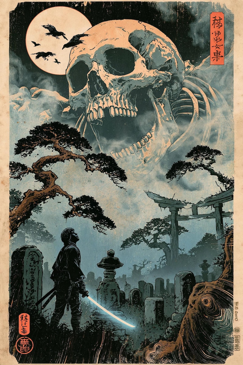 Peut inclure: Une illustration d'affiche montrant une silhouette tenant une &eacute;p&eacute;e bleue lumineuse dans un cimeti&egrave;re avec des lanternes en pierre et un portail torii. Un cr&acirc;ne g&eacute;ant domine le ciel nuageux au-dessus d'une pleine lune avec des oiseaux.