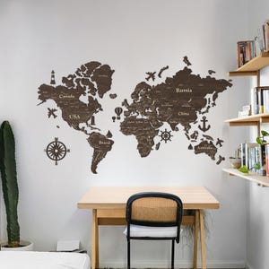 Muursticker wereldkaart, donkere walnoothouten wereldkaart, grote wereldkaart wandkleden, wereldkaart push pins, grote reiskaart