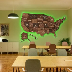 Carte des États-Unis de la classe, carte des États-Unis LED RVB, carte des États-Unis 3D avec lumières LED, carte des États-Unis avec punaises en bois, carte de voyage en famille