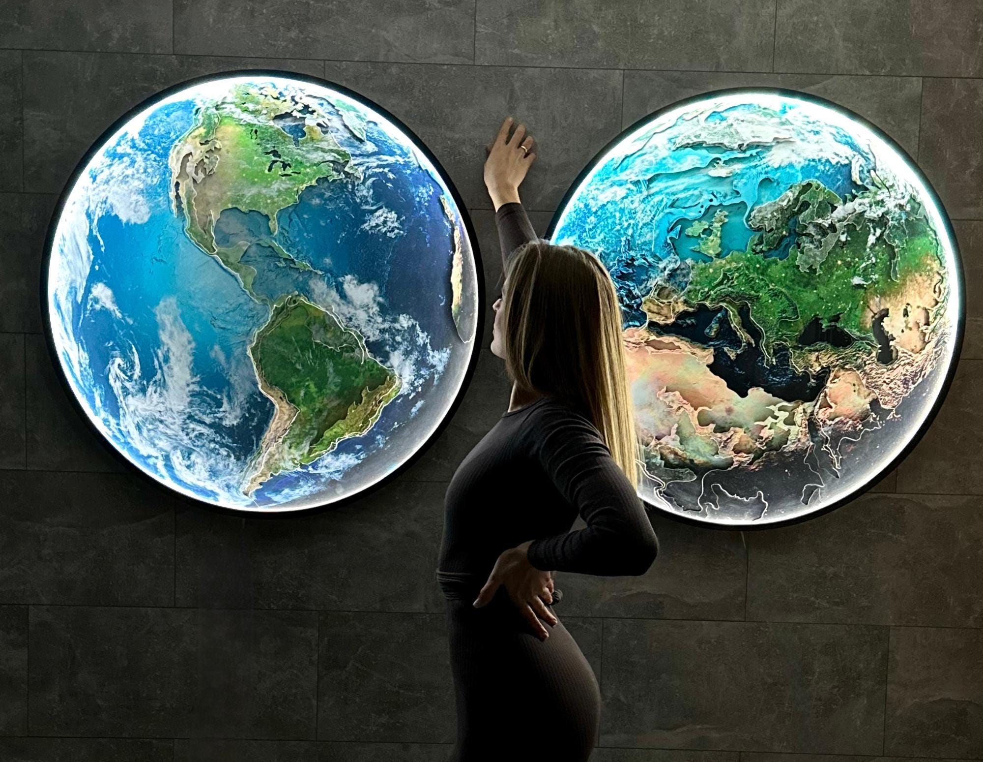 割引中】インテリアにも最適。光る地球儀