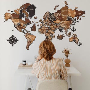 Houten drukspeld, 3D houten wereldkaarten, familiereiskaart met pushpins, houten wereldkaart voor aan de muur, kaartdecoratie, kaartkunst aan de muur