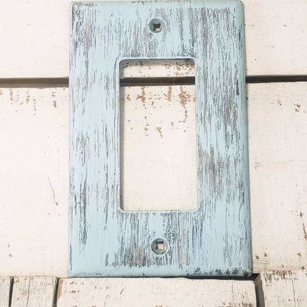 Country Farmhouse & Cottage Style Switchplate: Vintage Textured Light Switch Outlet Cover Wallplate for Rural Home