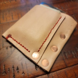 Cartera minimalista con borde vivo y envoltura de cuero natural n.° 4