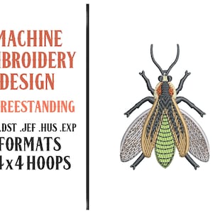 Può includere: Un disegno per ricamo a macchina raffigurante un insetto stilizzato con antenne e zampe nere, ali con motivi beige e neri e un corpo segmentato verde brillante. Il testo recita: MACHINE EMBROIDERY DESIGN - FREESTANDING .PES .DST .JEF .HUS .EXP FORMATS - 4x4 HOOPS.
