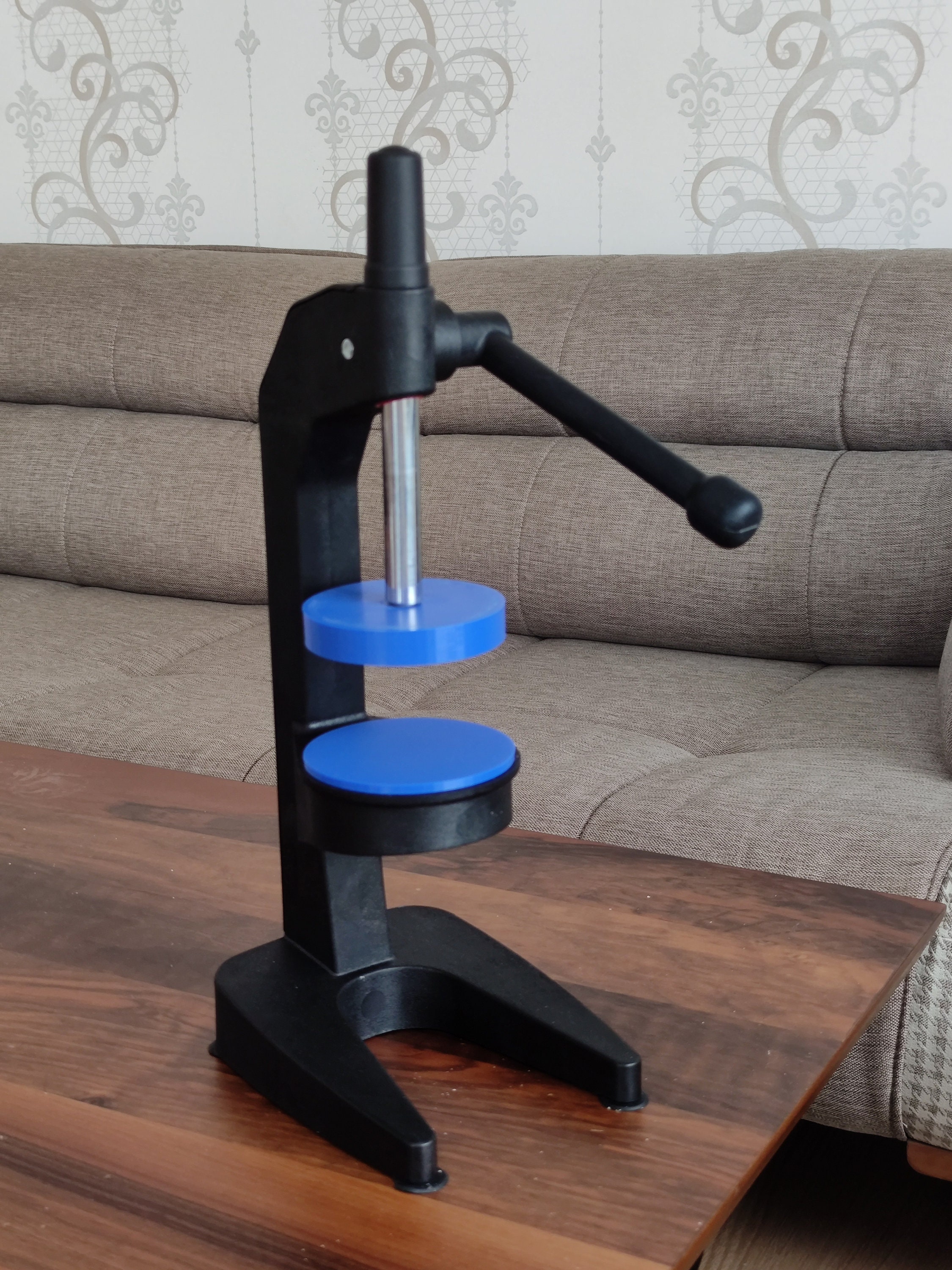 3piece bath bomb and shampoo bar mold press Etsy