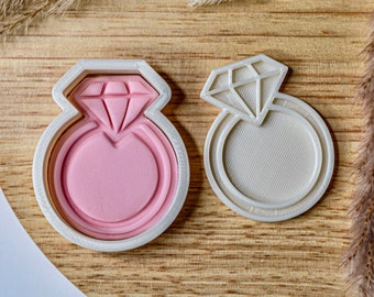 Ring Cookie Cutter + Stamp 6 x 4.7 cm