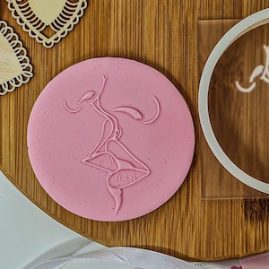 Couple In Love Cookie Cutter + Embosser