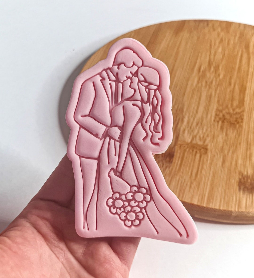 Bride And Groom Silhouette Cookie Cutter - Wedding Baking Supply
