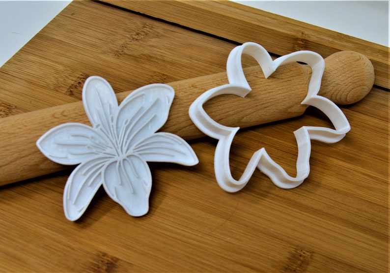 Flower Cookie Cutter Stamp / Lilly Flower Cookie Cutter Etsy