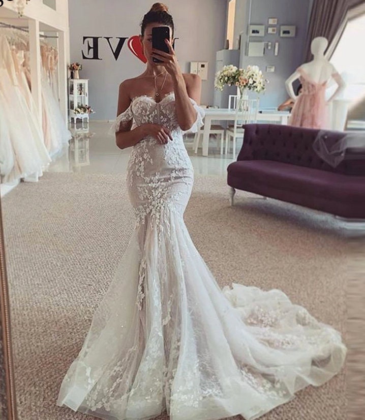 Boho, Wedding Dress, Stunning off the Shoulder, Lace, Mermaid Fit, Chic ...