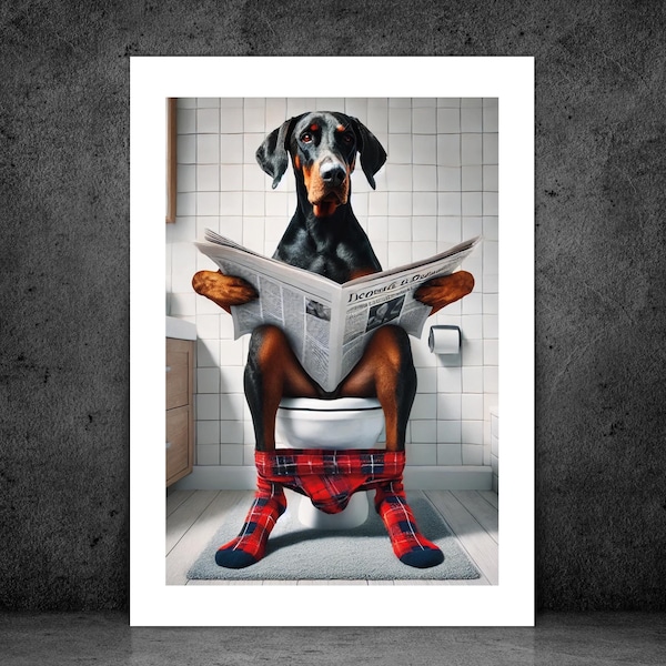 Doberman à oreilles souples aux toilettes | Art drôle de salle de bain pour chien | Poster imprimé chien de compagnie | Art animalier | Cadeau | Sur mesure | affiche | A5 | A4 | A3