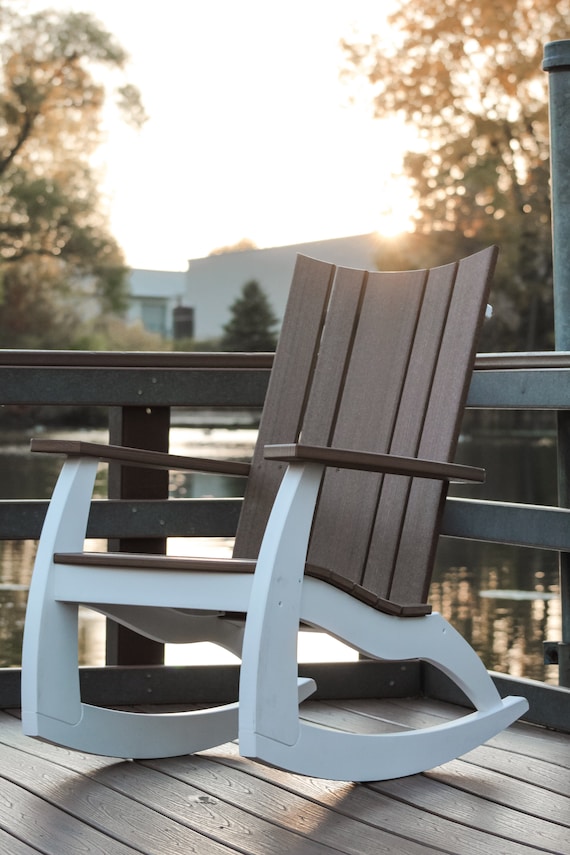 The Richland Rocker is modern,  curved seat and back makes for one amazing rocker. Made from recycled high-density polyethylene (HDPE)