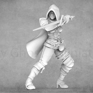 Resin Female Rogue Miniature: Raven, Galaad Miniatures