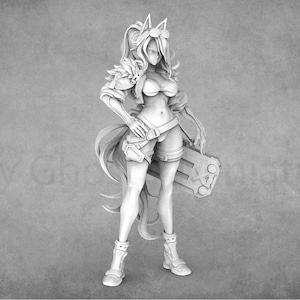 Sexy Sci-Fi Elven Astronaut Miniatures | Ronin Arts Workshop