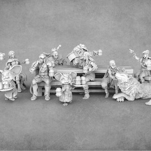 After the Adventure - awesome miniature tavern set of adventurers and bar staff | Ronin Arts