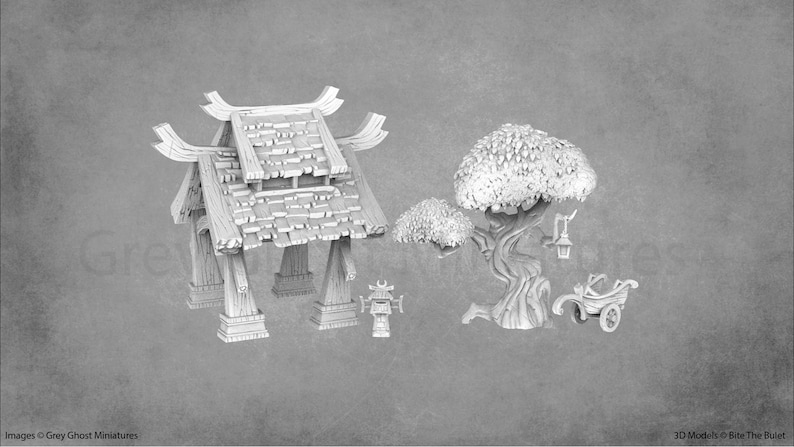 Op de afbeelding: Een witte 3D-geprinte miniatuurset met een Japanse poort, twee bomen, een lantaarn en een kleine kar. De poort heeft een gelaagd dak en ingewikkelde details. De bomen hebben bladerrijke takken en een getextureerde schors. De lantaarn is een eenvoudig ontwerp met een afgeronde bovenkant. De kar heeft een houten frame en wielen.