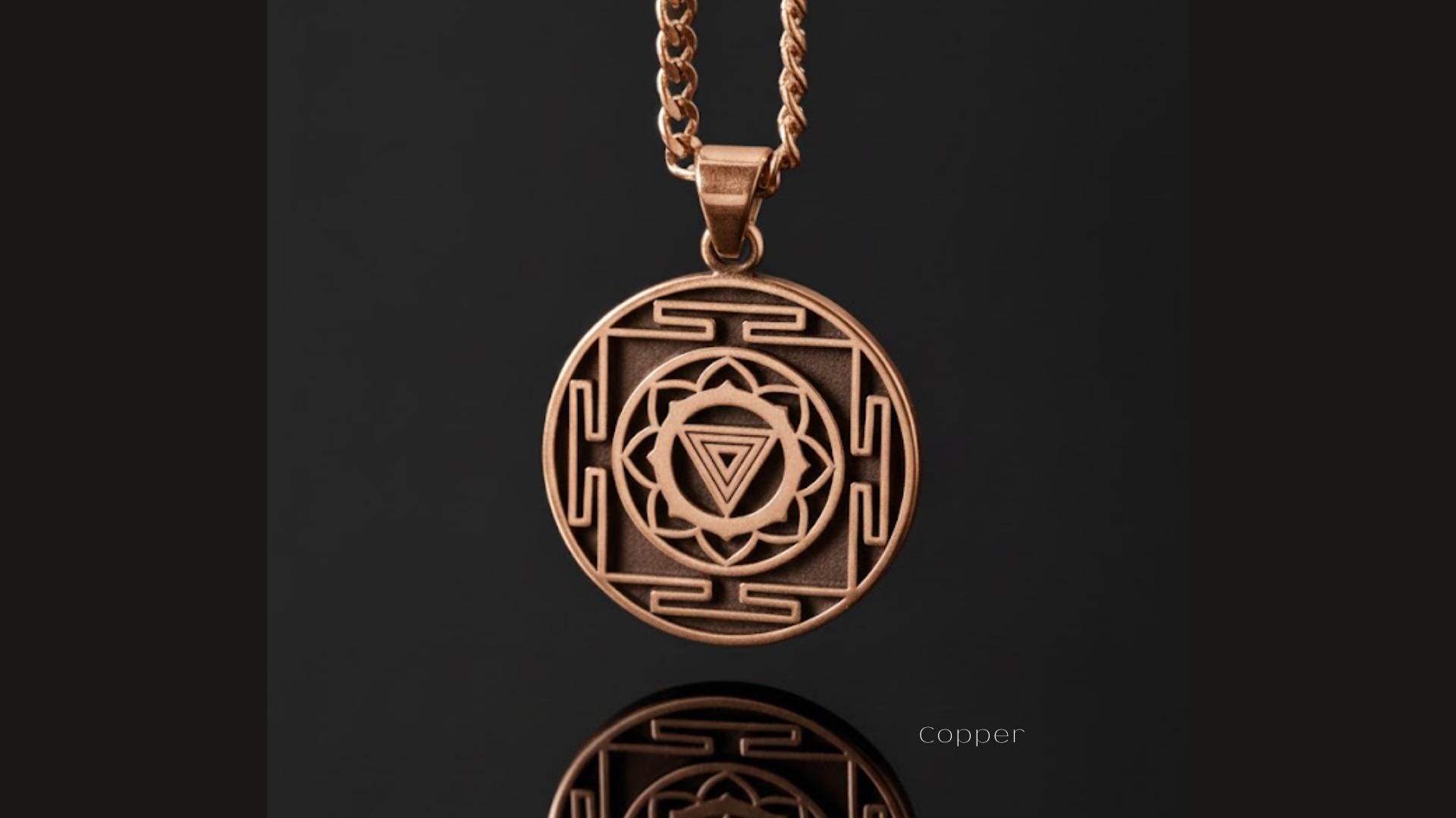 Collana con ciondolo smaltato della dea indù Kali Yoga per la meditazione - Italia Collana con ciondolo smaltato della dea indù Kali Yoga per la meditazione - Italia