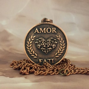 Amor Fati Halskette, stoischer Anhänger, Sterling Silber, vergoldet, Bronze, Kupfer, Unisex Schmuck, Amor fati große Medaille, ideal als Geschenk,