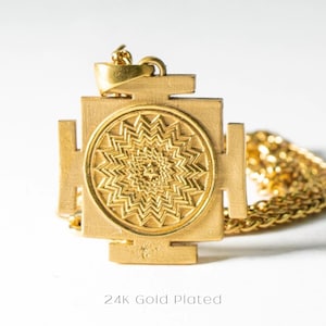 Square Sri Yantra Necklace Sacred Geometry Pendant Spiritual Amulet for Meditation and Protection Unisex Jewelry