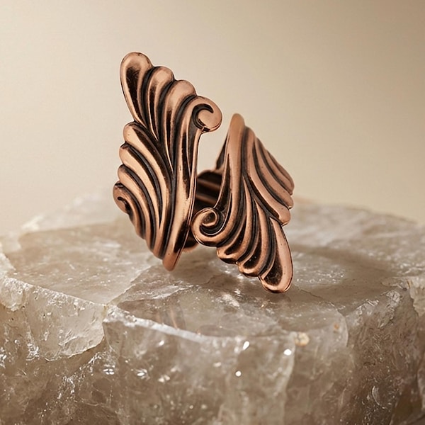 Anillo de cobre macizo con pergamino: anillo ajustable con acabado antiguo