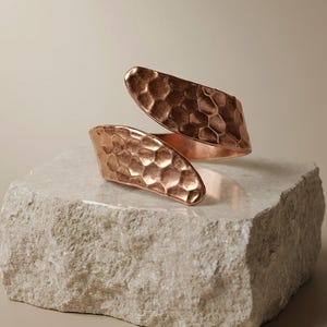 Hammered Solid Copper Bypass Ring - Adjustable Metal Wrap