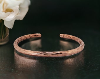 Hammered Copper Bracelet of Solid Copper With Smooth Edges. Great for  Therapy / Adjustable for Men or Women, Buy More and Save