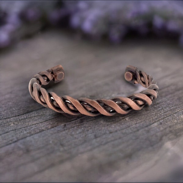 Beautiful Men's Twisted Wire Magnetic Copper Bracelet in a hand antique hand wired design of Pure Copper. Rugged & Durable Design