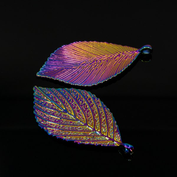 RAINBOW METAL, Large Multicolor LEAF Pendant, Titanium Plated Metal, Cadmium Lead Free Leaf, Double-Sided Rainbow Multicolor Iridescent Leaf