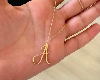 Collar con inicial en letra cursiva en plata de ley - Joyas personalizadas para novias - Joyas minimalistas - Joyas delicadas