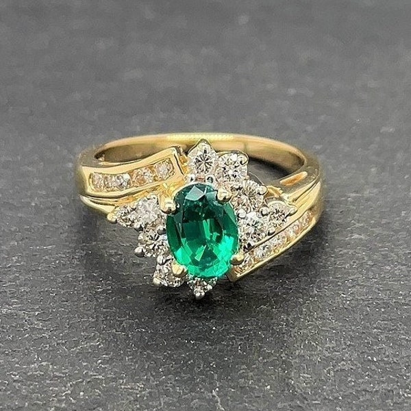 Vintage 14K Yellow Gold Lab Emerald And Diamond Ring Size 6