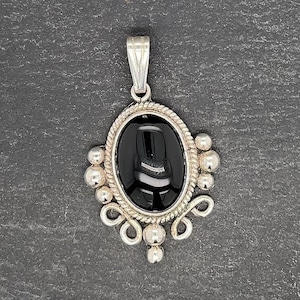 Vintage Sterling Silver And Black Onyx Necklace Pendant MEXICO Jewelry