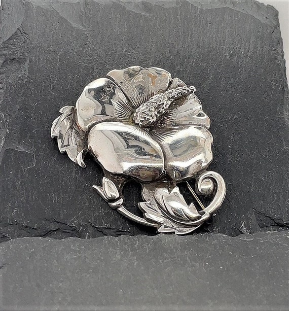 Vintage Sterling Silver Hibiscus Flower Brooch Pi… - image 1