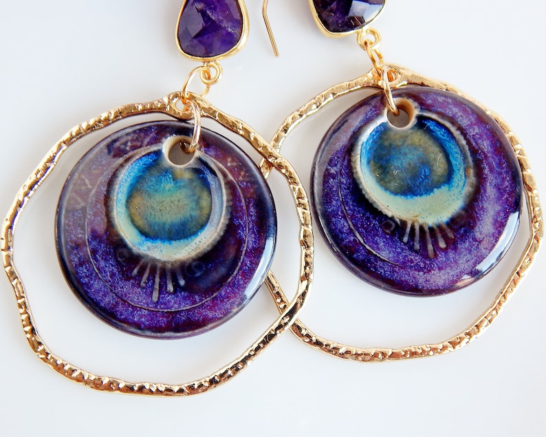 Detail of the intense purple and green colors of the porcelain handmade by me in my workshop.