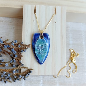 Blue floral ceramic pendant necklace, Handmade flower boho pendant of porcelain, Artisan nature inspired gold jewelry for girlfriend gift