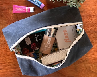 Rifle Paper Co Kulturtasche aus gewachstem Canvas
