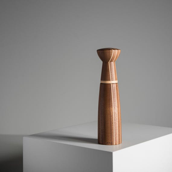 Unique Salt and Pepper Mills Made of High Quality Maple and Walnut Wood, Made in Canada