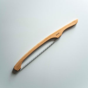 High-Quality Bread Cutter Fiddle Knife With Premium Wood Handle image 3
