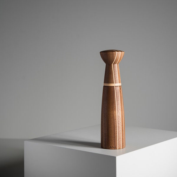 Unique Salt and Pepper Mills Made of High Quality Maple and Walnut Wood, Made in Canada