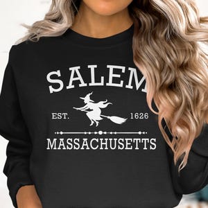 Salem Massachusetts Sweatshirt, Salem Sweatshirt, Halloween Crewneck, Witchy Fall Sweater, Spooky Season Pullover, Vintage Halloween Shirt