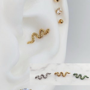 ASTM F136 Titane Snake Conch Labret, boucle d'oreille conque, clou de conque, clou de conque en or, piercing de conque de serpent, labret à dos plat, hélice, tragus