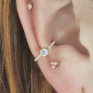 G23 Titanium Conch Earring, Solitaire Round Gem, Gold conch hoop, conch jewelry, 10mm, 12mm conch clicker hoop, helix, daith, septum