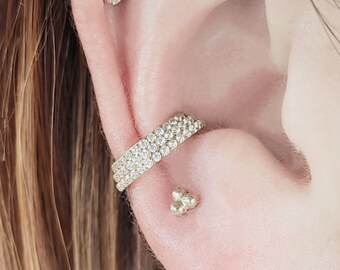 G23 Titanium Triple Gem Conch Clicker Hoop, 16 guage, 10mm diameter, Gold Conch Earring, conch piercing, scharnierende naadring, daith, septum