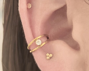 Double hoop single gem, G23 Titanium Conch clicker hoop, conch earring, gold conch hoop, clicker seam ring, 16 guage, 10mm, helix, septum