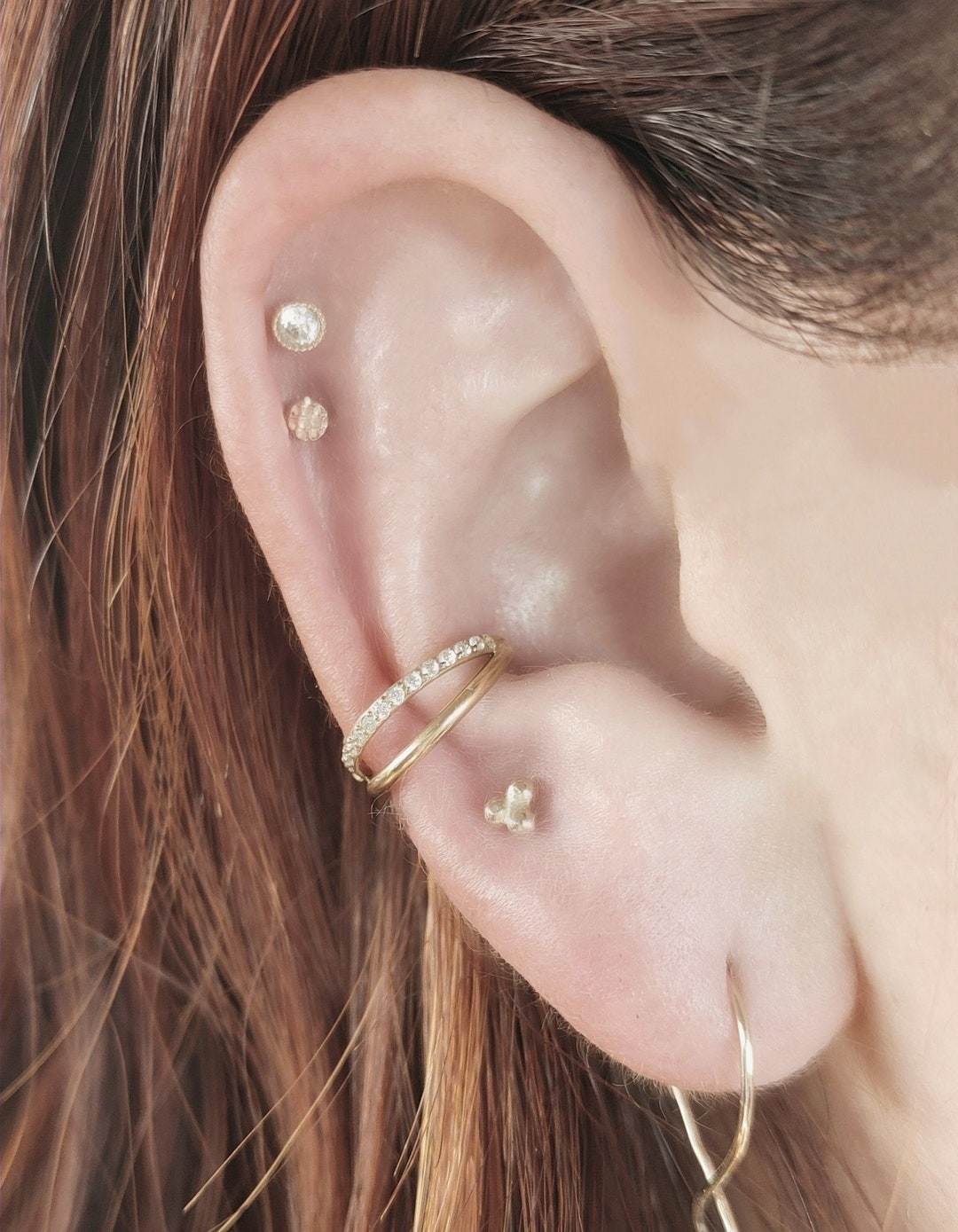 ASTM F136 Gem and Smooth Split Double Conch Hoop, Conch