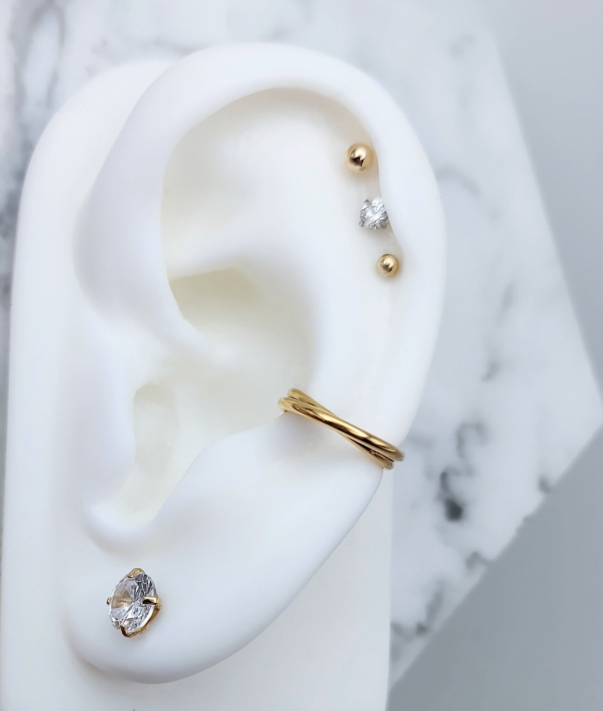 Crossover Conch Clicker Hoop, G23 Titanium 12mm Gold Conch Earring