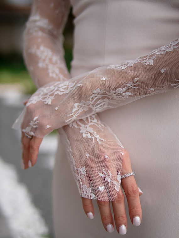 Custom Made Elegant Flower Lace Bridal Gloves in White Etsy